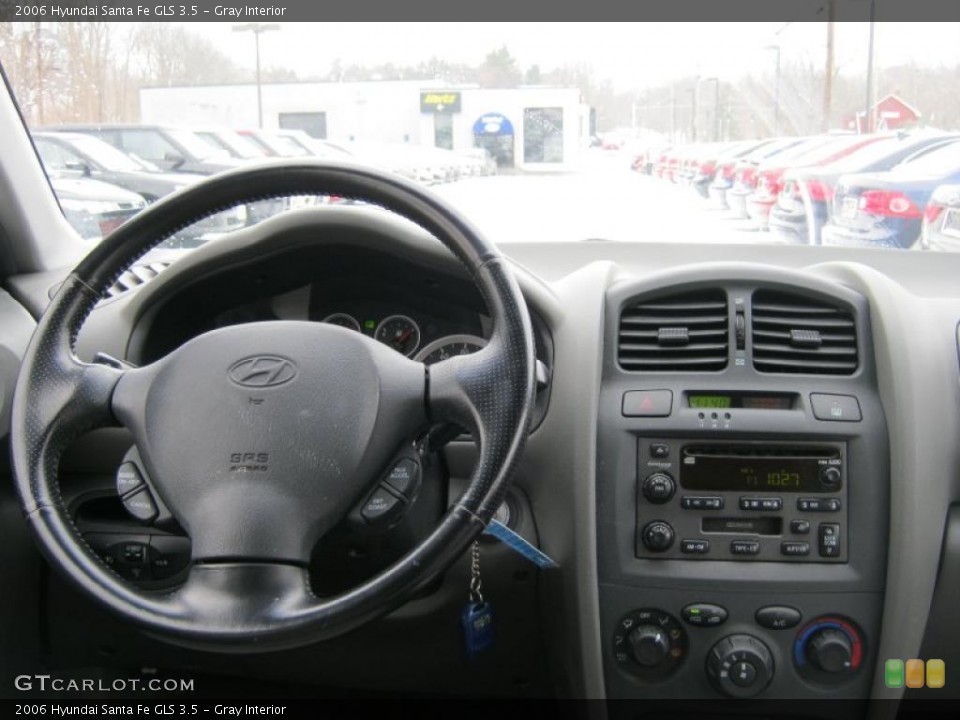 Gray Interior Dashboard for the 2006 Hyundai Santa Fe GLS 3.5 #44356951