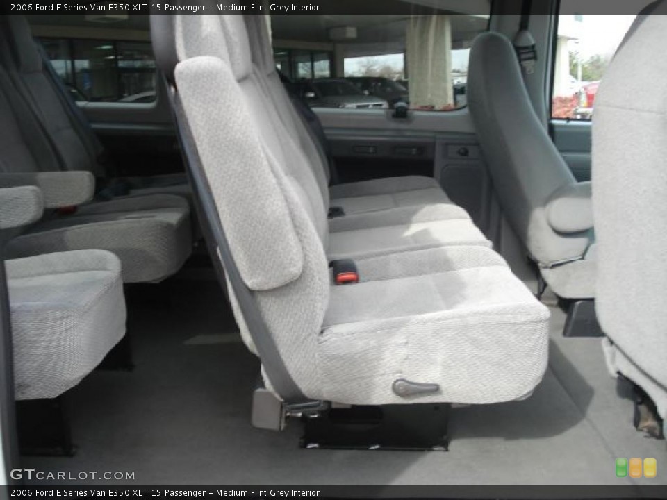 Medium Flint Grey Interior Photo for the 2006 Ford E Series Van E350 XLT 15 Passenger #44386147