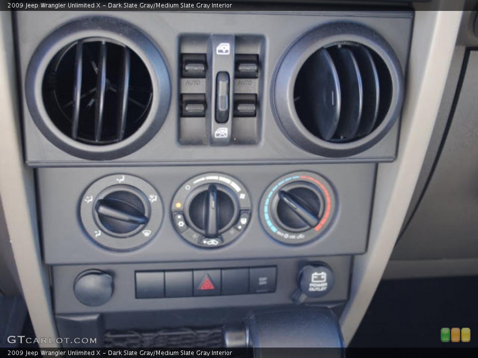 Dark Slate Gray/Medium Slate Gray Interior Controls for the 2009 Jeep Wrangler Unlimited X #44396503