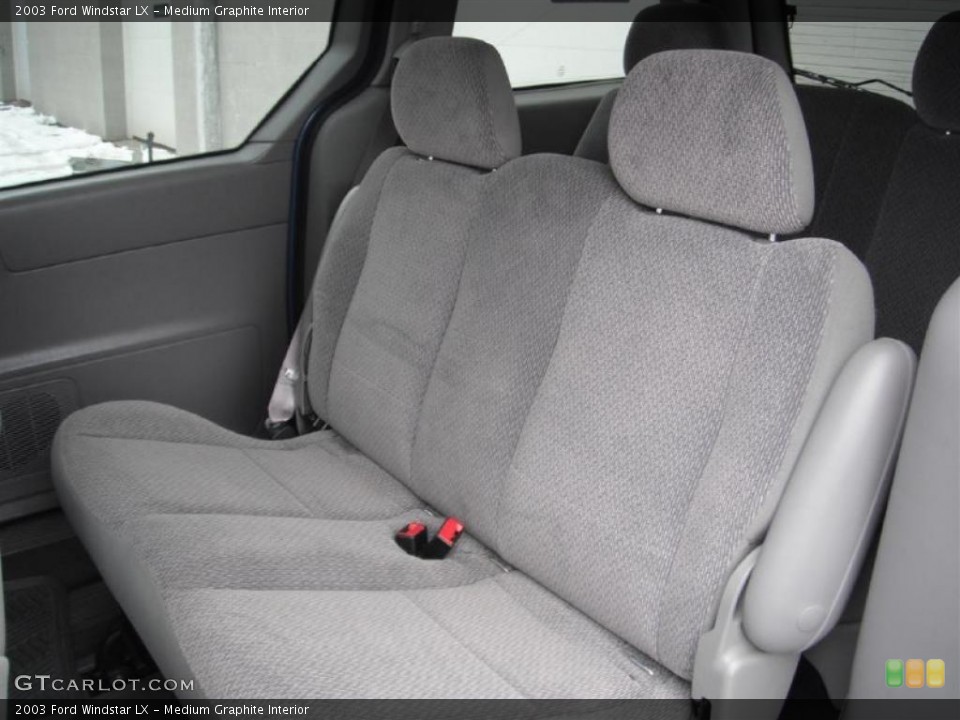 Medium Graphite Interior Photo for the 2003 Ford Windstar LX #44420614