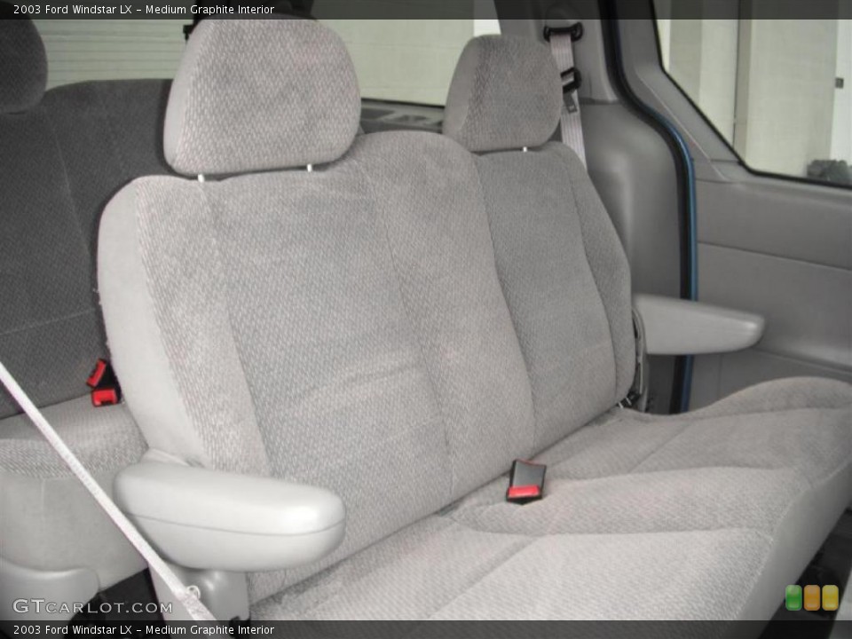 Medium Graphite Interior Photo for the 2003 Ford Windstar LX #44420630