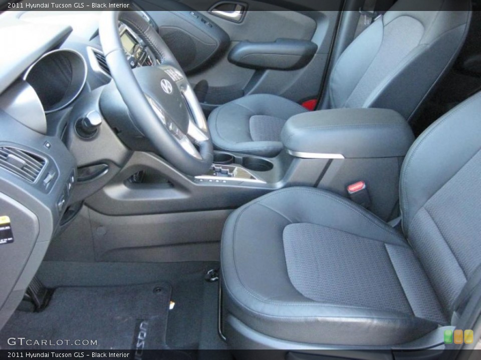 Black Interior Photo for the 2011 Hyundai Tucson GLS #44438674