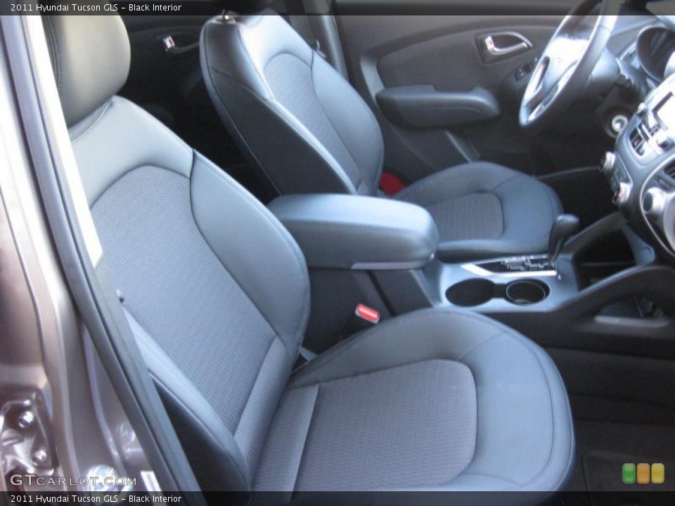 Black Interior Photo for the 2011 Hyundai Tucson GLS #44438750
