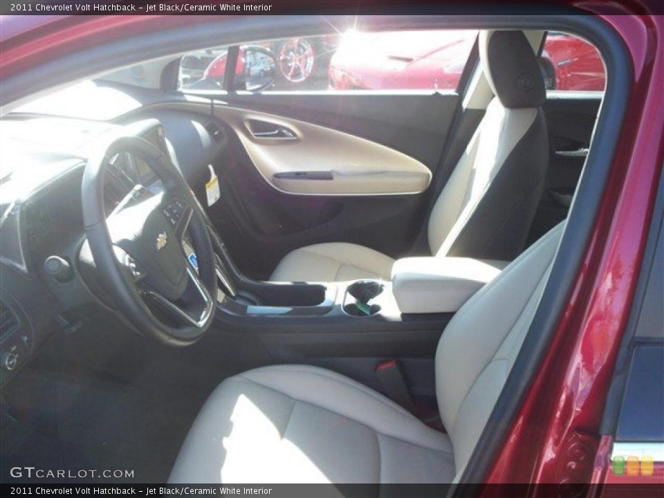 Jet Black/Ceramic White Interior Photo for the 2011 Chevrolet Volt Hatchback #44480474