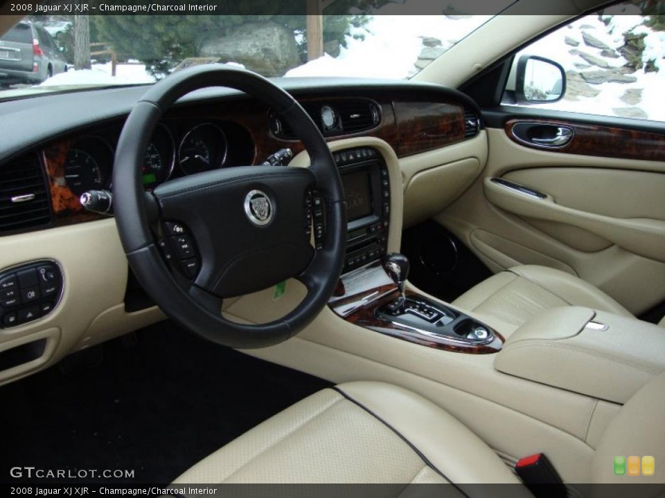 Champagne/Charcoal Interior Photo for the 2008 Jaguar XJ XJR #44489906