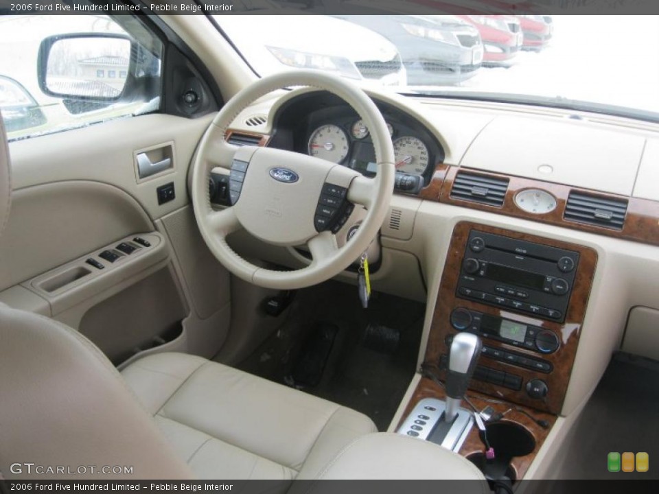 Pebble Beige Interior Dashboard for the 2006 Ford Five Hundred Limited #44505055