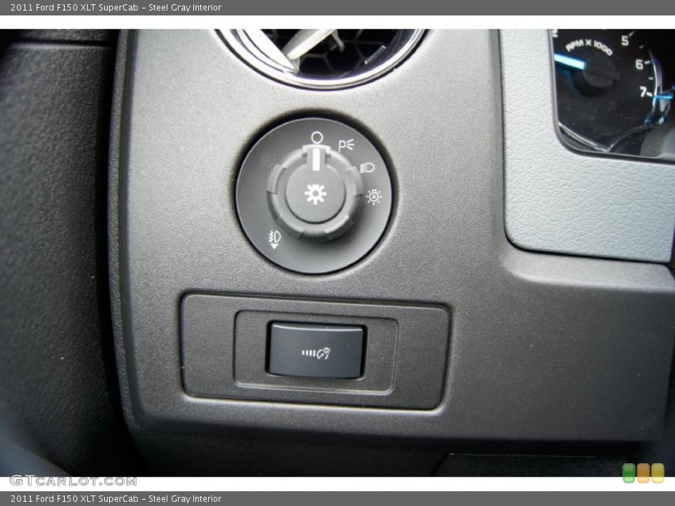 Steel Gray Interior Controls for the 2011 Ford F150 XLT SuperCab #44524115
