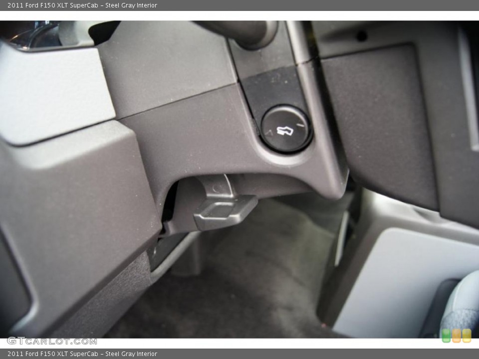 Steel Gray Interior Controls for the 2011 Ford F150 XLT SuperCab #44524145