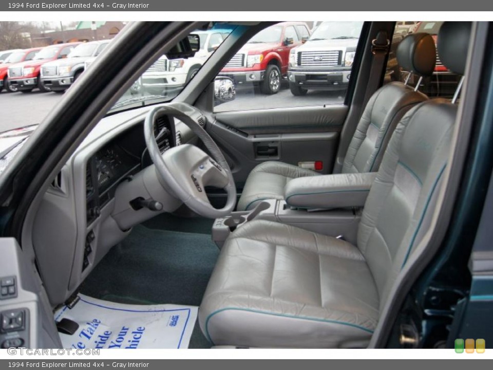 Gray Interior Photo for the 1994 Ford Explorer Limited 4x4 #44527195