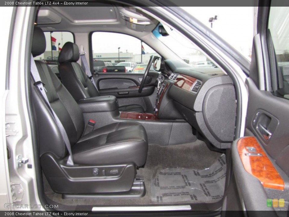 Ebony Interior Photo for the 2008 Chevrolet Tahoe LTZ 4x4 #44542469