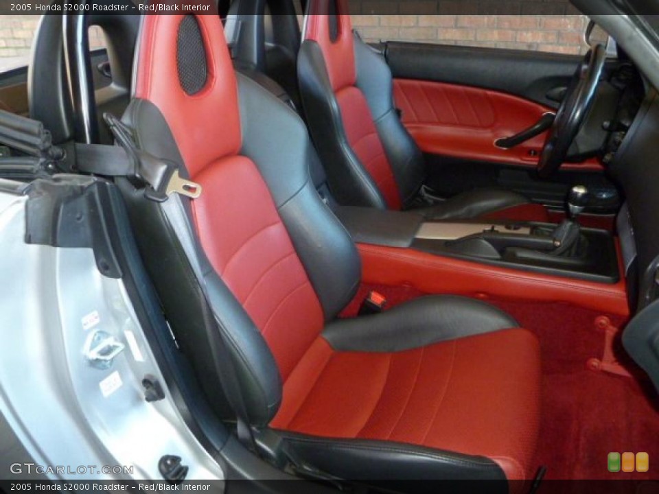 Red/Black Interior Photo for the 2005 Honda S2000 Roadster #44563041