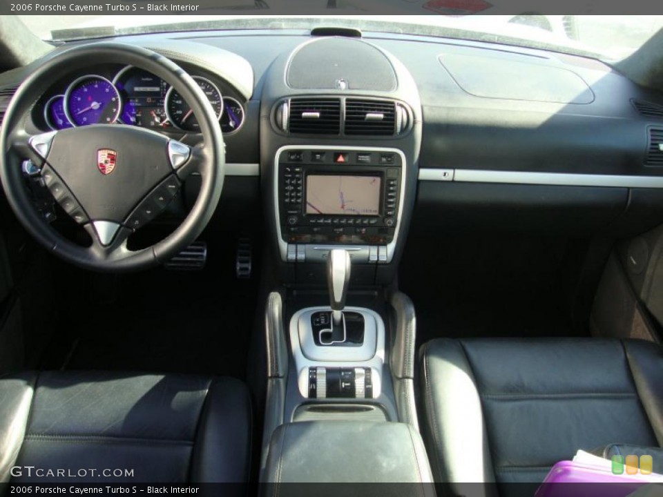 Black Interior Dashboard for the 2006 Porsche Cayenne Turbo S #44566837