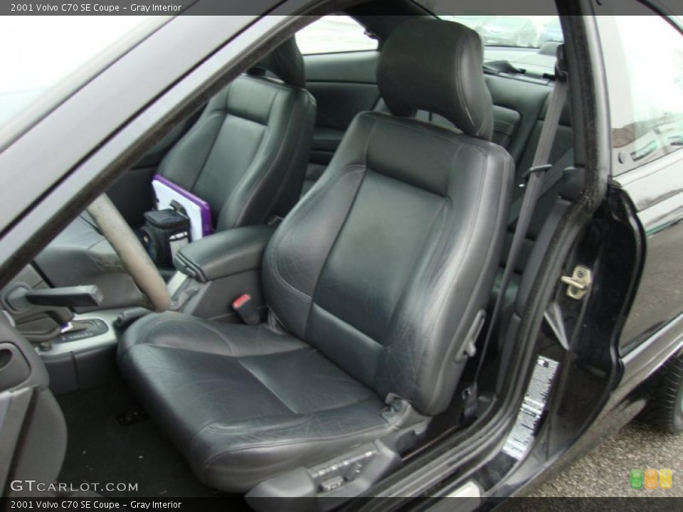 Gray Interior Photo for the 2001 Volvo C70 SE Coupe #44569757