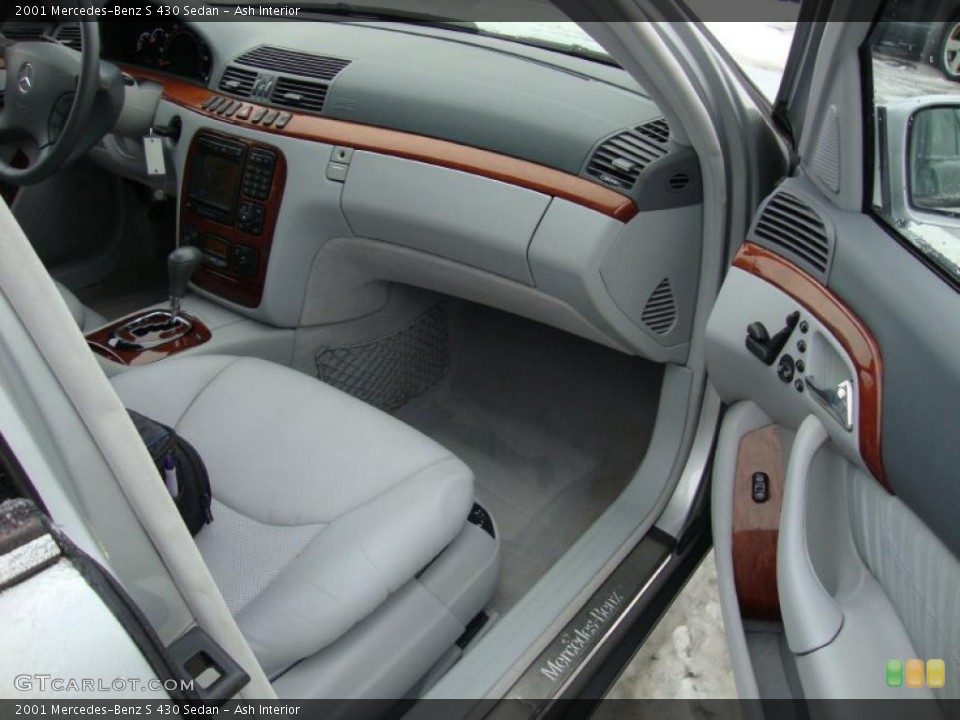 Ash Interior Photo for the 2001 Mercedes-Benz S 430 Sedan #44575525