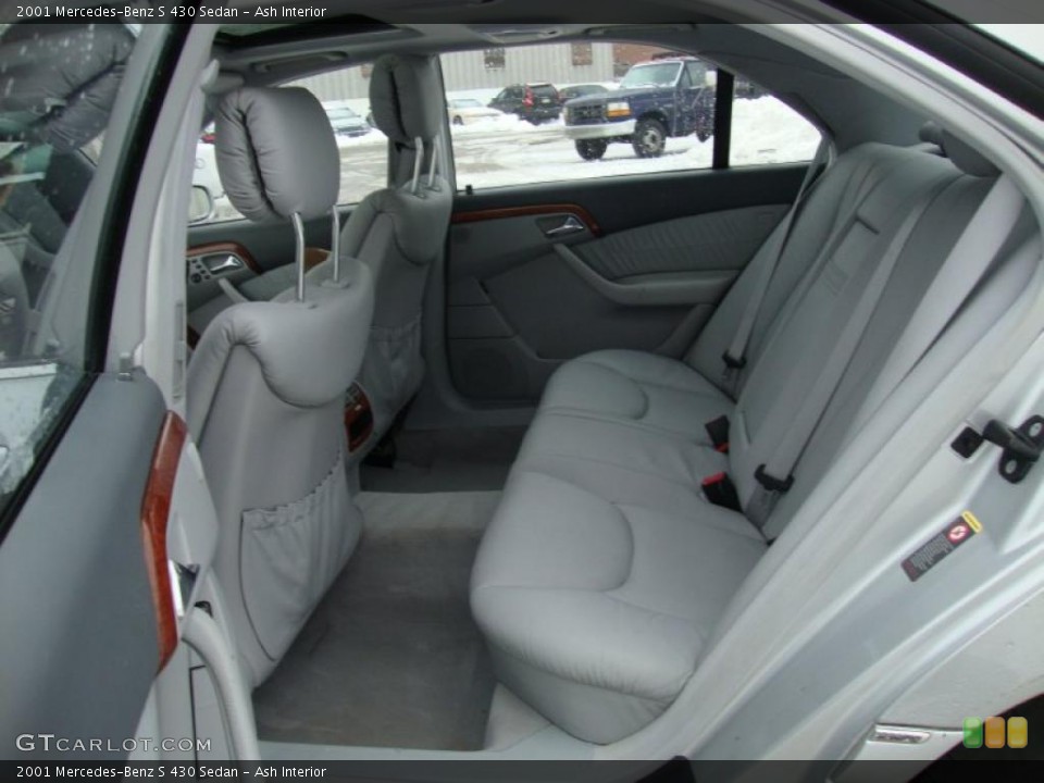 Ash Interior Photo for the 2001 Mercedes-Benz S 430 Sedan #44575657
