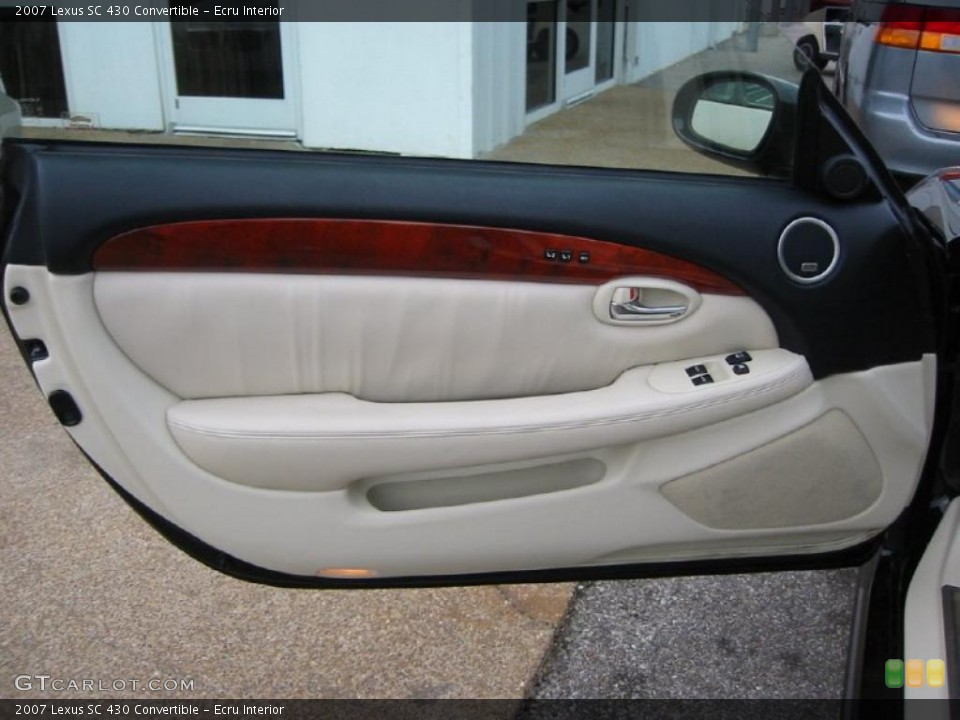 Ecru Interior Door Panel for the 2007 Lexus SC 430 Convertible #44578177