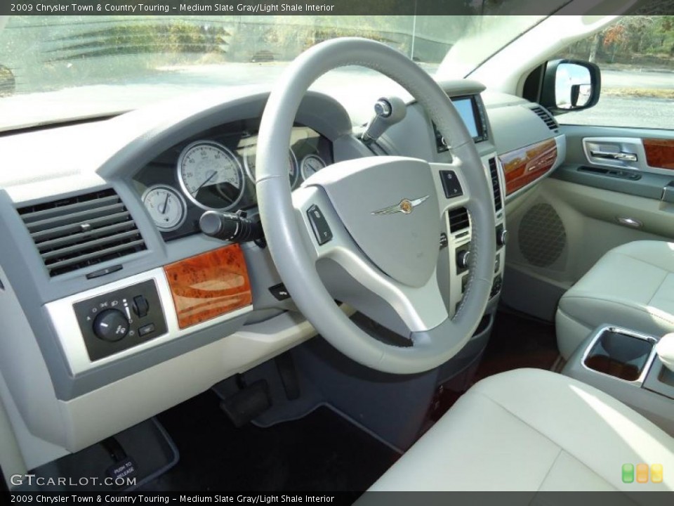 Medium Slate Gray/Light Shale Interior Dashboard for the 2009 Chrysler Town & Country Touring #44584425