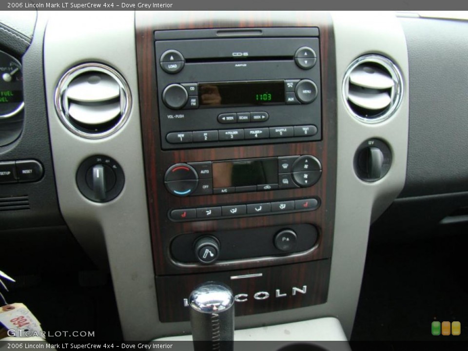 Dove Grey Interior Controls for the 2006 Lincoln Mark LT SuperCrew 4x4 #44596161