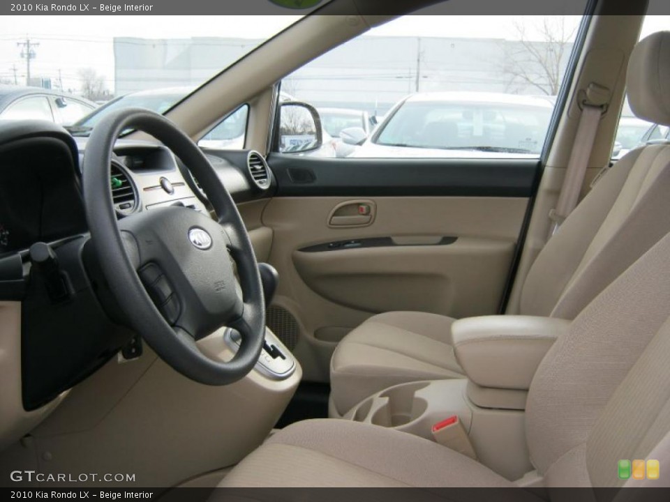 Beige Interior Photo for the 2010 Kia Rondo LX #44602244