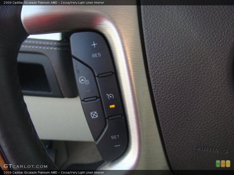 Cocoa/Very Light Linen Interior Controls for the 2009 Cadillac Escalade Platinum AWD #44617903