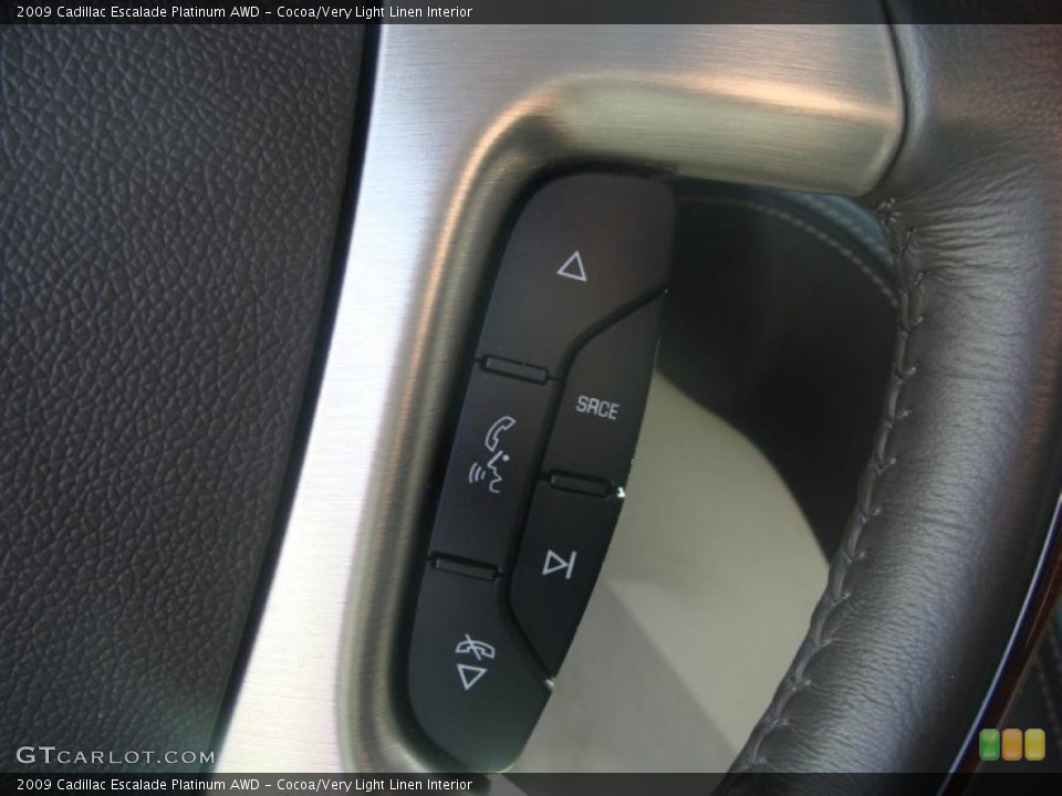 Cocoa/Very Light Linen Interior Controls for the 2009 Cadillac Escalade Platinum AWD #44617915