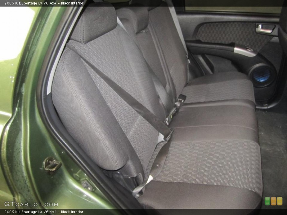 Black Interior Photo for the 2006 Kia Sportage LX V6 4x4 #44620497