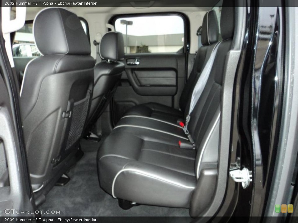 Ebony/Pewter Interior Photo for the 2009 Hummer H3 T Alpha #44632598