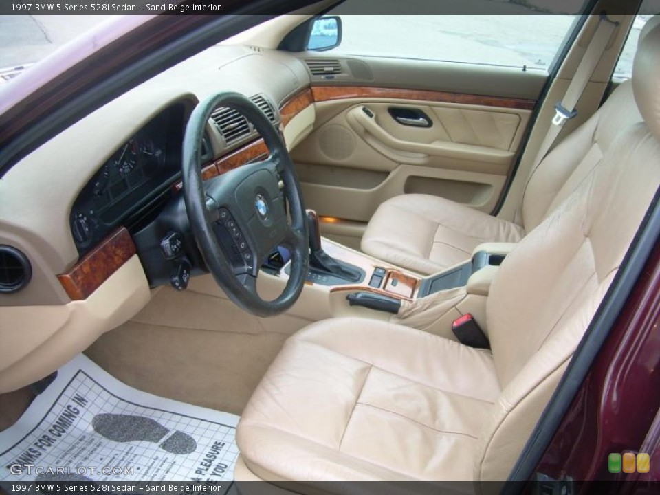 Sand Beige Interior Photo for the 1997 BMW 5 Series 528i Sedan #44639074