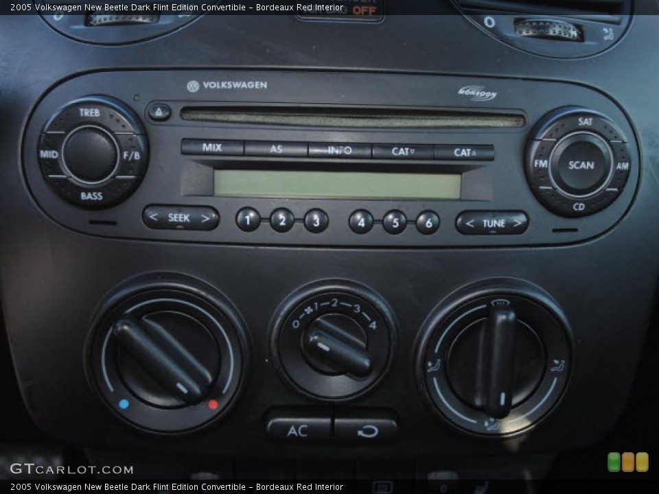 Bordeaux Red Interior Controls for the 2005 Volkswagen New Beetle Dark Flint Edition Convertible #44659383