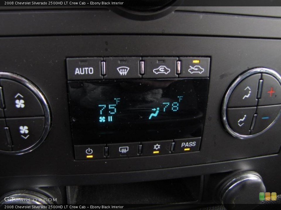 Ebony Black Interior Controls for the 2008 Chevrolet Silverado 2500HD LT Crew Cab #44665495
