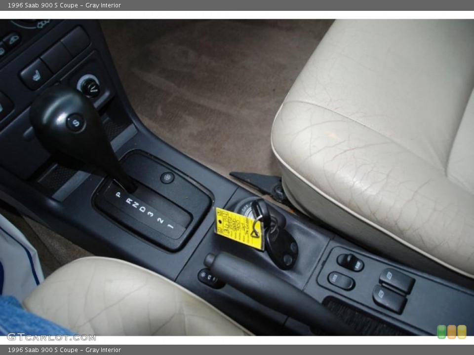Gray Interior Controls for the 1996 Saab 900 S Coupe #44666343