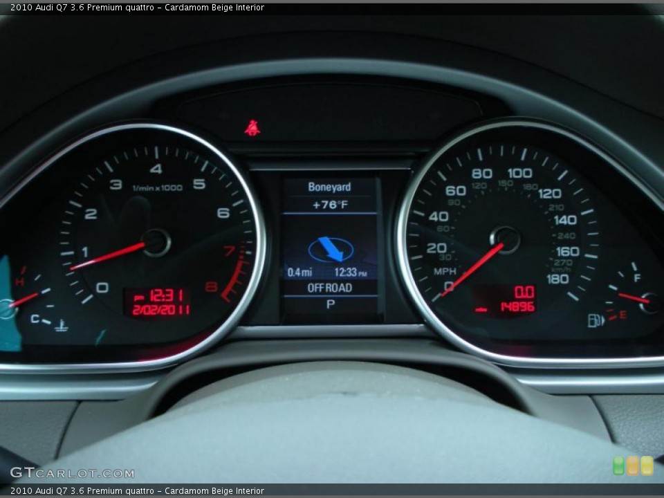 Cardamom Beige Interior Gauges for the 2010 Audi Q7 3.6 Premium quattro #44672119