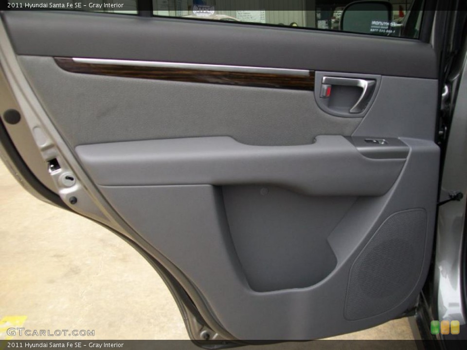 Gray Interior Door Panel for the 2011 Hyundai Santa Fe SE #44673995