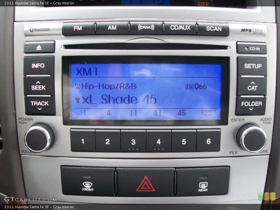 Gray Interior Controls for the 2011 Hyundai Santa Fe SE #44674147
