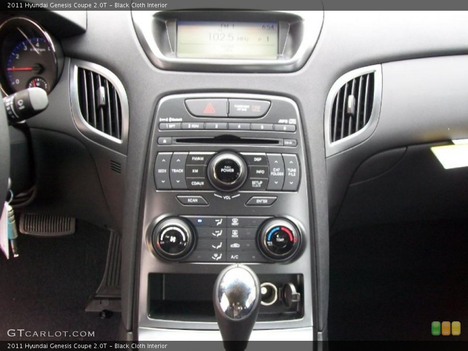 Black Cloth Interior Controls for the 2011 Hyundai Genesis Coupe 2.0T #44675391