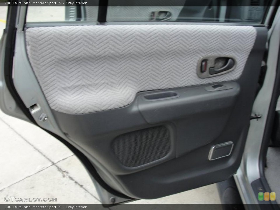 Gray Interior Door Panel for the 2000 Mitsubishi Montero Sport ES #44679035