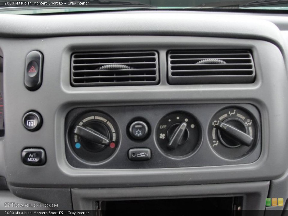 Gray Interior Controls for the 2000 Mitsubishi Montero Sport ES #44679123