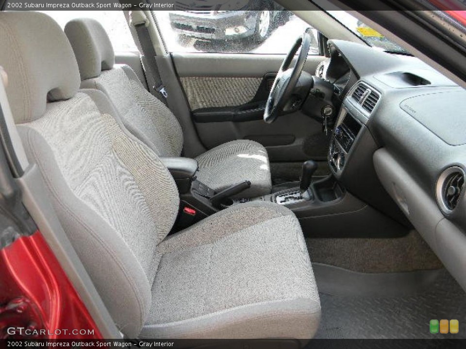 Gray Interior Photo for the 2002 Subaru Impreza Outback Sport Wagon #44682863