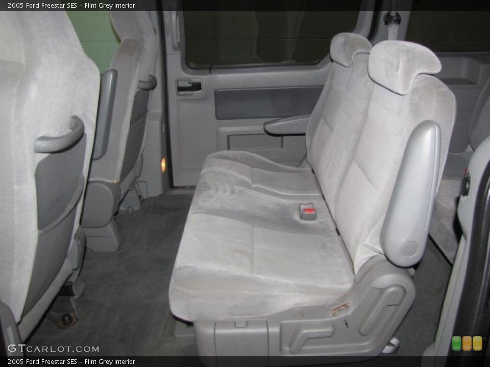 Flint Grey Interior Photo for the 2005 Ford Freestar SES #44686076