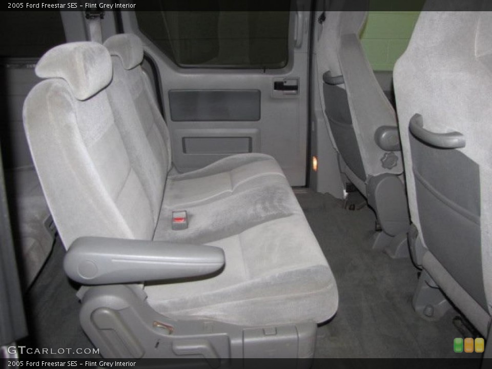 Flint Grey Interior Photo for the 2005 Ford Freestar SES #44686112