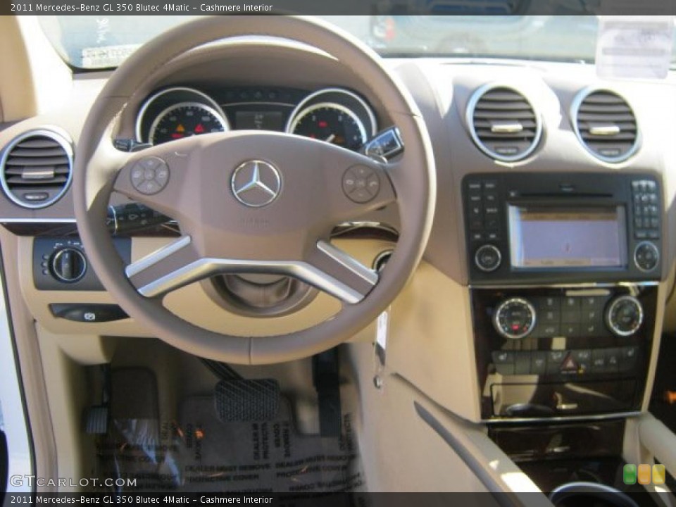 Cashmere Interior Dashboard for the 2011 Mercedes-Benz GL 350 Blutec 4Matic #44691669