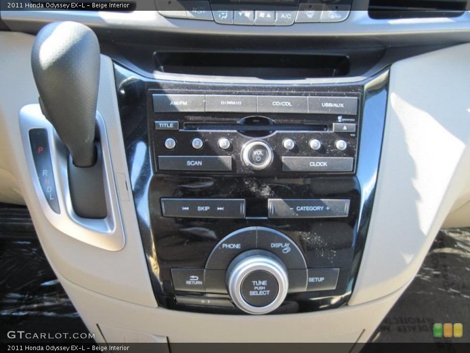 Beige Interior Controls for the 2011 Honda Odyssey EX-L #44694293