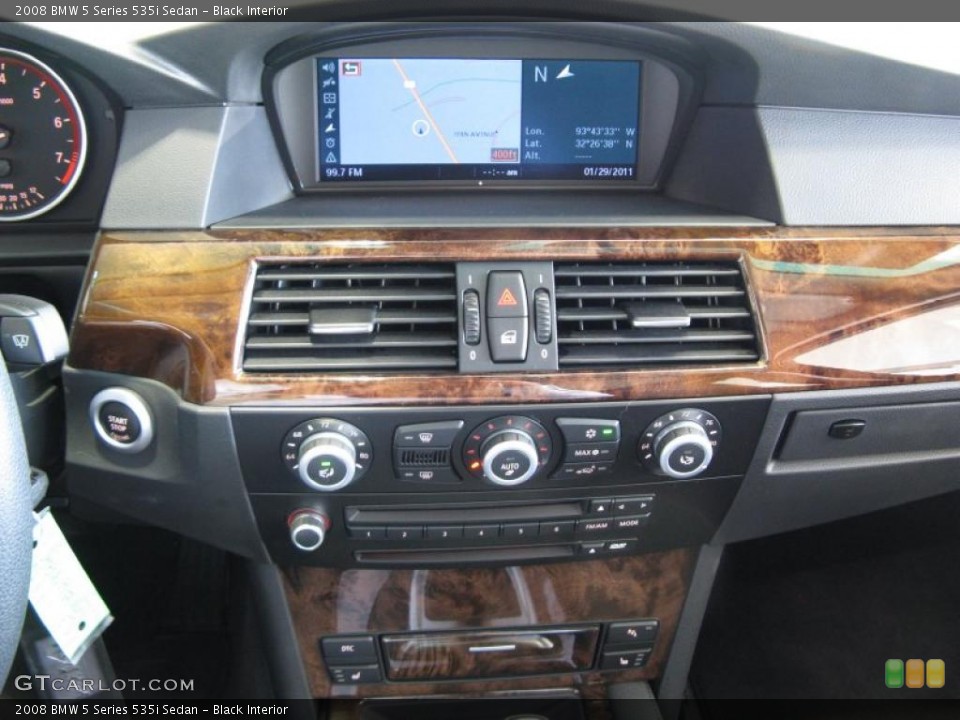 Black Interior Controls for the 2008 BMW 5 Series 535i Sedan #44695521