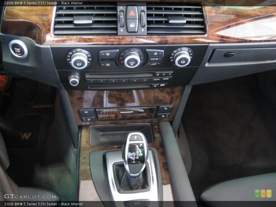 Black Interior Controls for the 2008 BMW 5 Series 535i Sedan #44695537