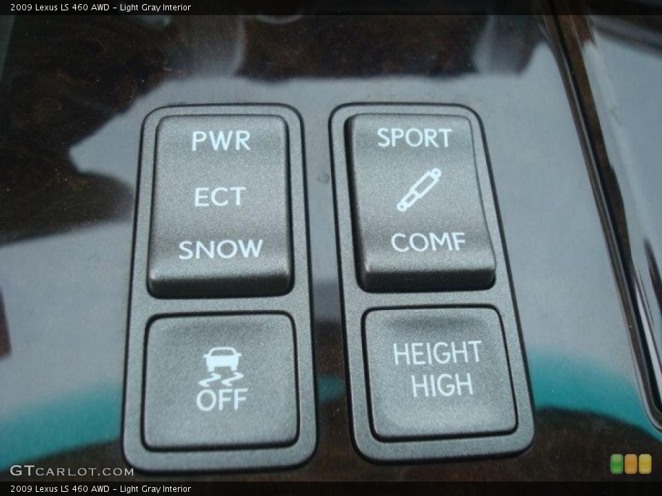 Light Gray Interior Controls for the 2009 Lexus LS 460 AWD #44701037