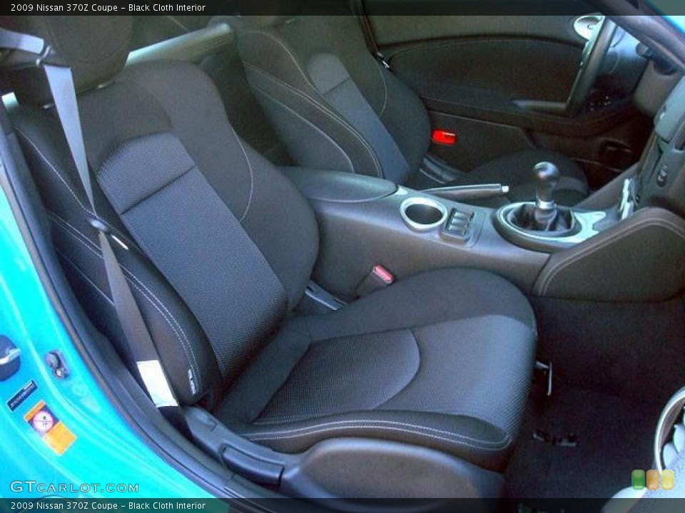 Black Cloth Interior Photo for the 2009 Nissan 370Z Coupe #44706210