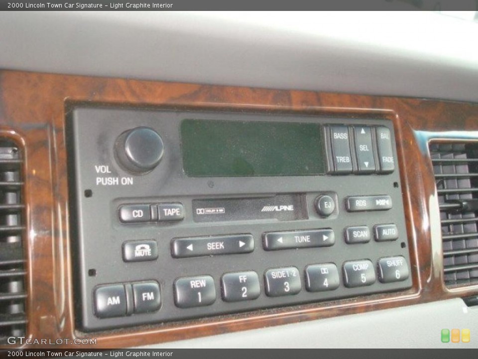 Light Graphite Interior Controls for the 2000 Lincoln Town Car Signature #44707318