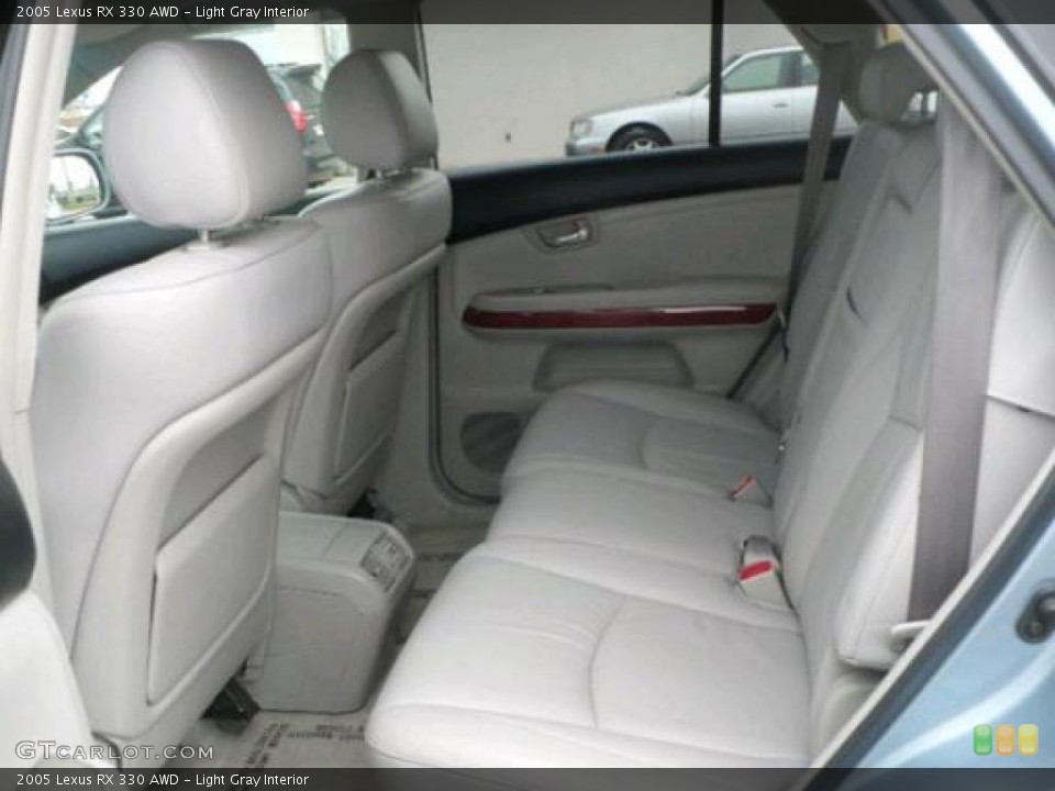 Light Gray Interior Photo for the 2005 Lexus RX 330 AWD #44709098