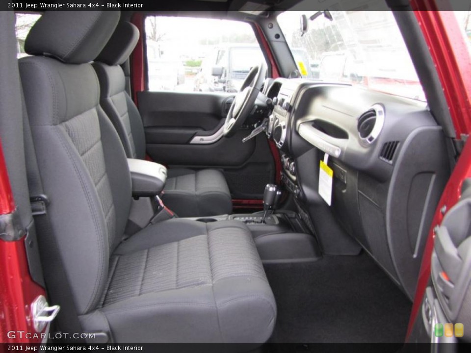 Black Interior Photo for the 2011 Jeep Wrangler Sahara 4x4 #44710308