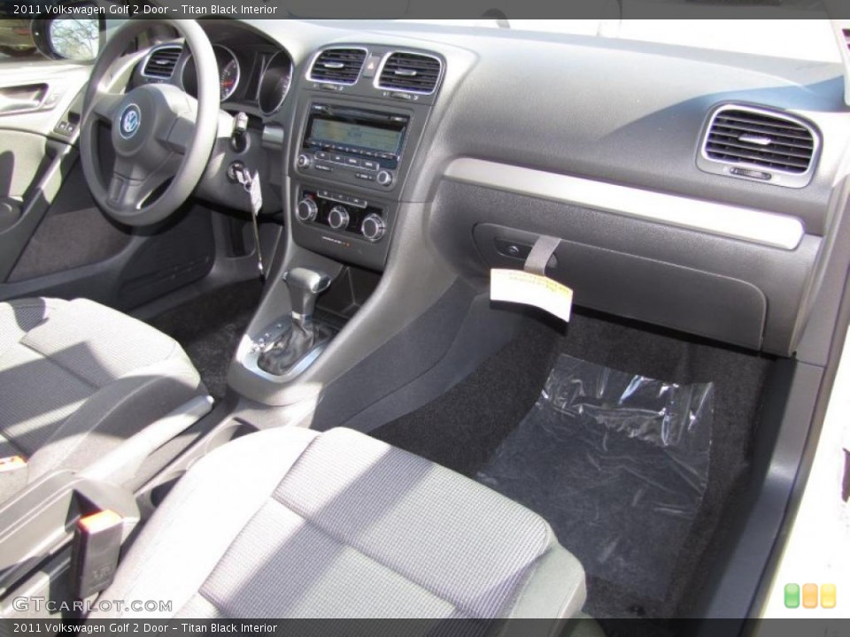 Titan Black Interior Photo for the 2011 Volkswagen Golf 2 Door #44716879